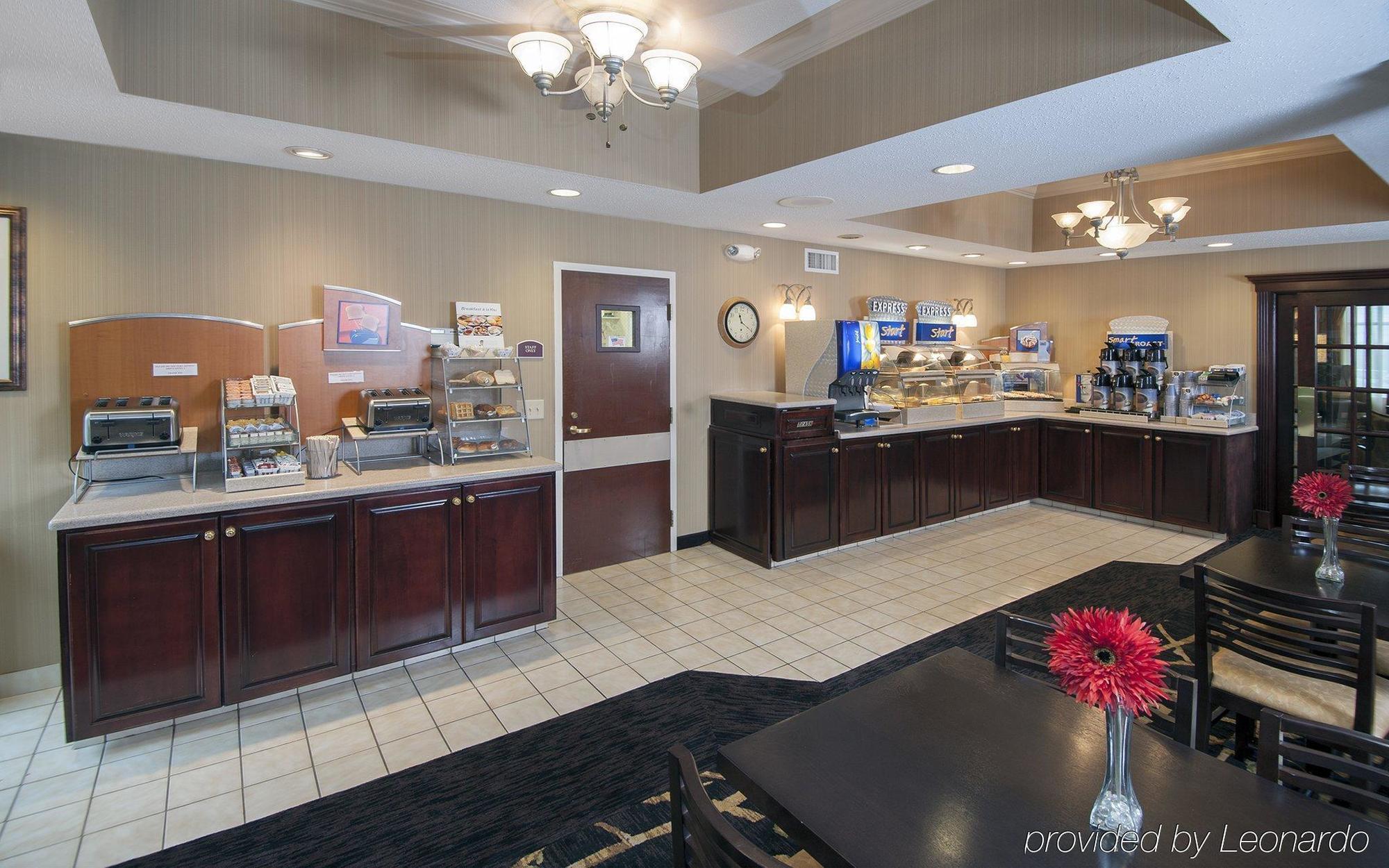 Holiday Inn Express Hotel & Suites Youngstown North-Warren/Niles By Ihg Étterem fotó