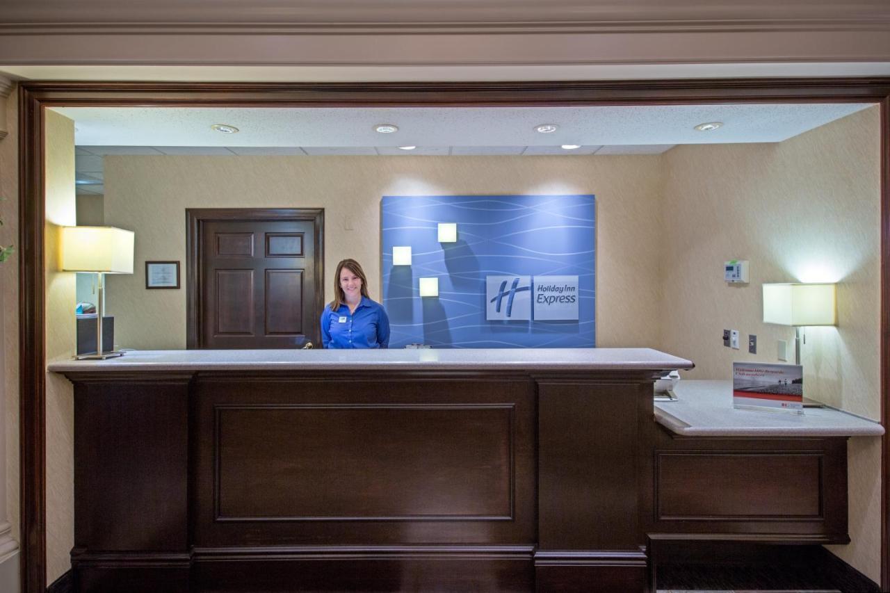 Holiday Inn Express Hotel & Suites Youngstown North-Warren/Niles By Ihg Kültér fotó