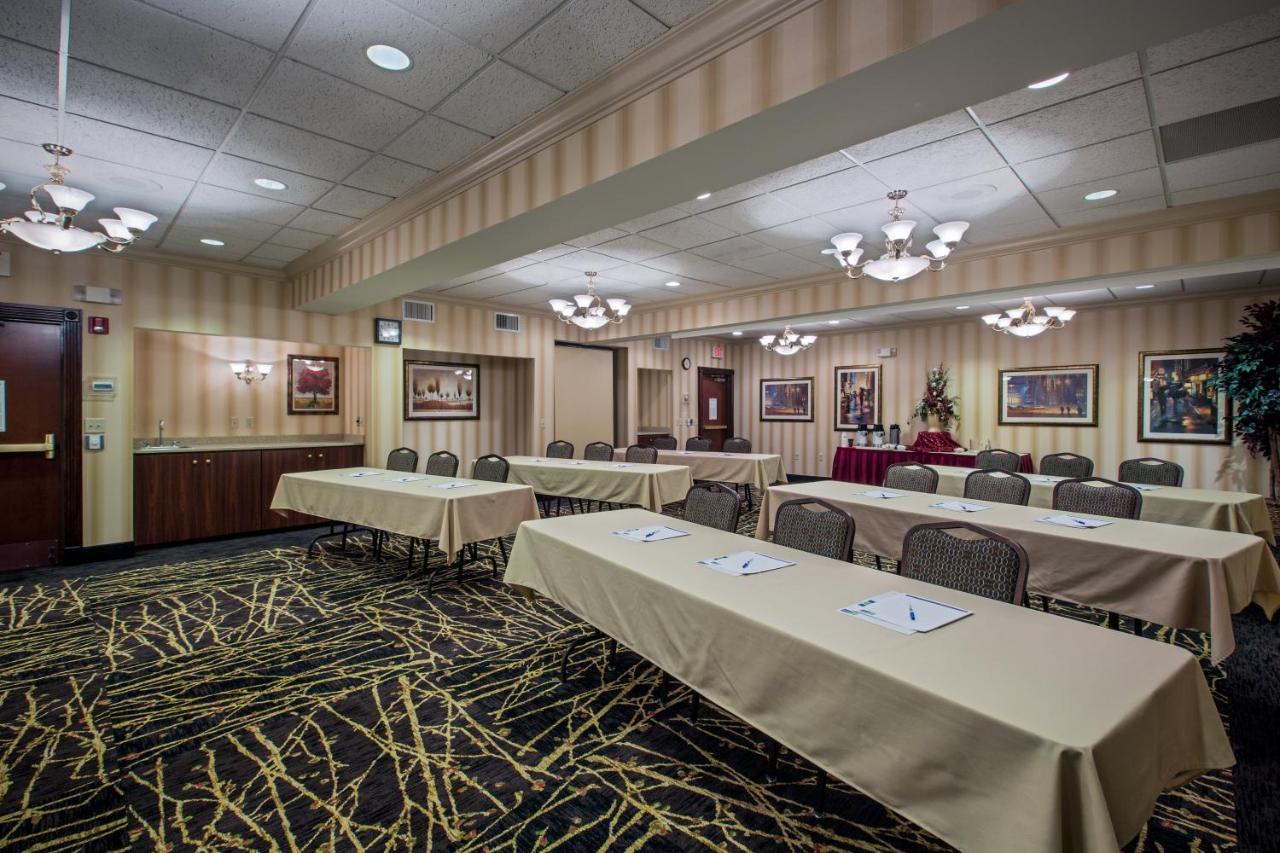 Holiday Inn Express Hotel & Suites Youngstown North-Warren/Niles By Ihg Kültér fotó